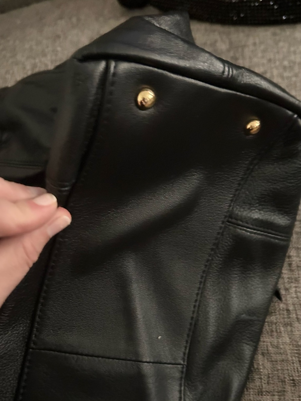 Aimee Large Lennon Shoulder Bag - Picture 10 of 15